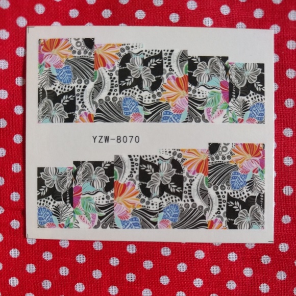 Diamonds & Jules Other - BUNDLE FOR $2✨💅 Paisley Waterslide Nail Decals